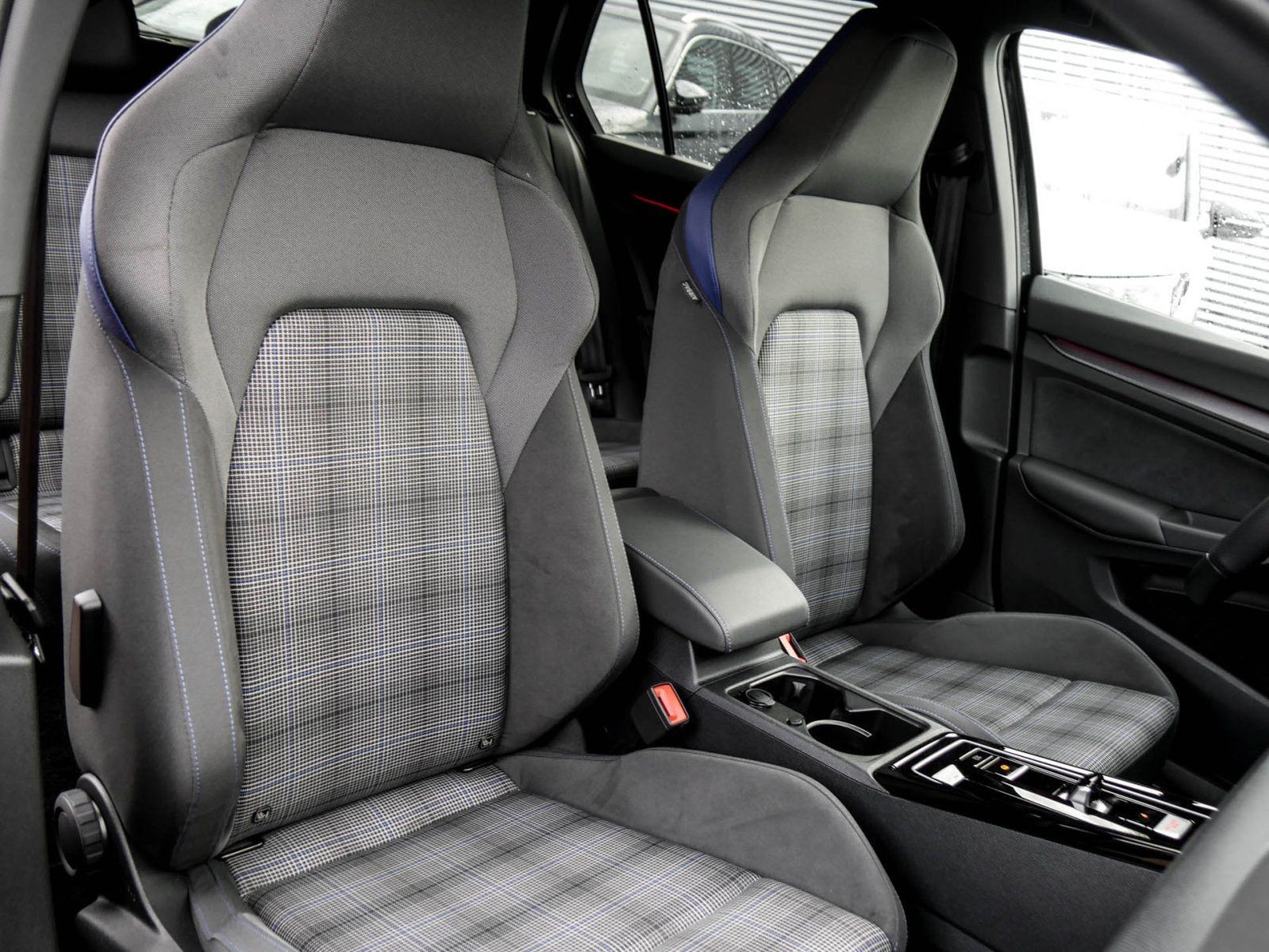 Volkswagen Golf - Bild 7