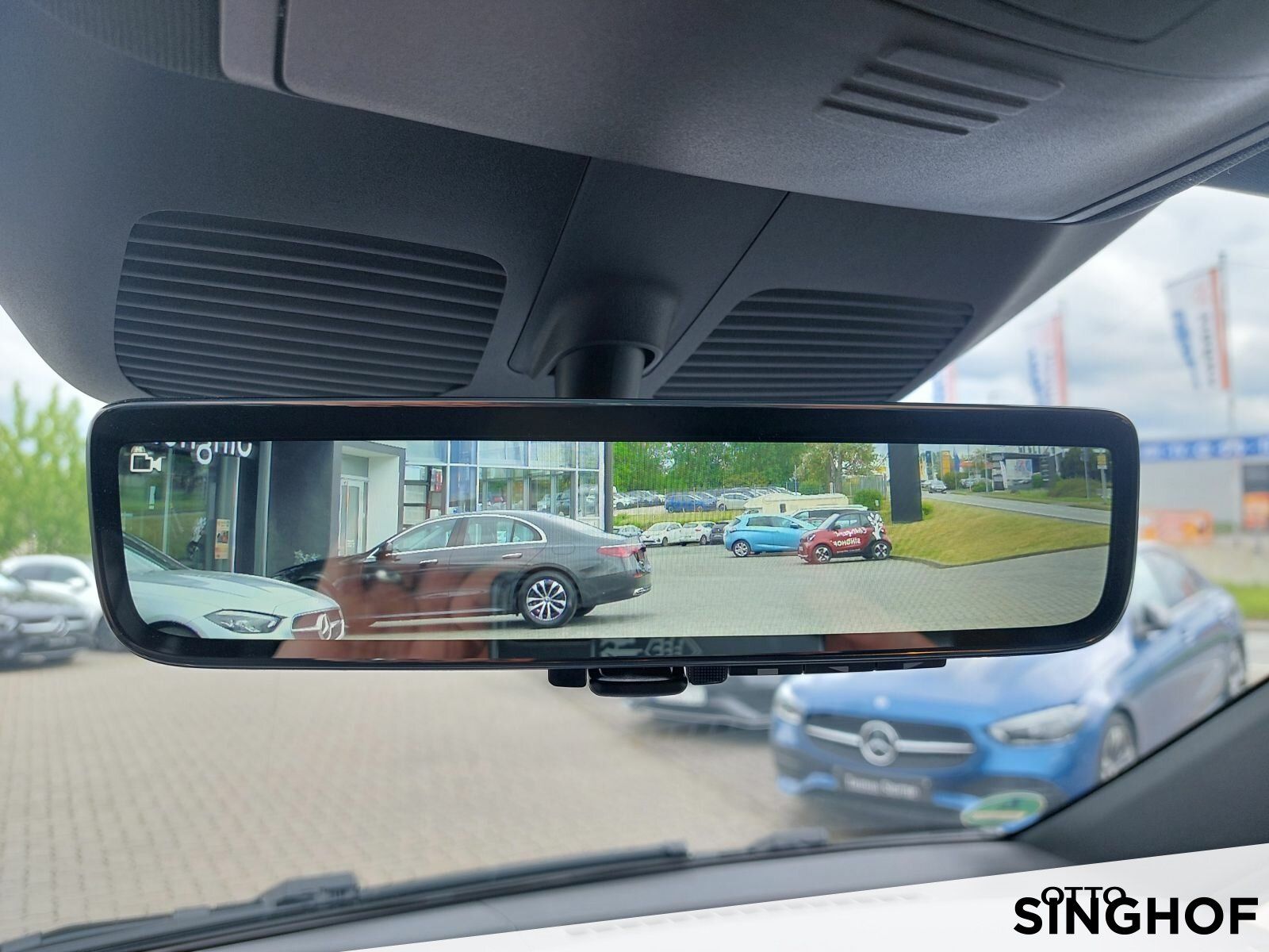 Fahrzeugabbildung Mercedes-Benz V 300 d AVANTGARDE Lang +AHK+360°+Distr+dyn.LED+