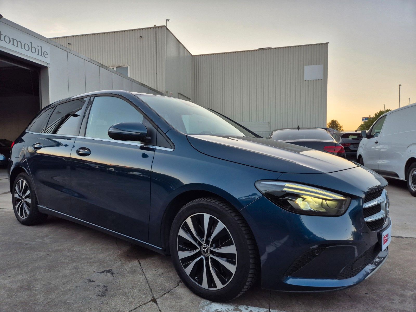 MERCEDES-BENZ B 250 e PHEV // HYBRID // 79.968 KM !!