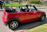 MINI  Cabrio  - rote MINI One Cabrio