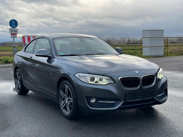 BMW 218i Coupe Sport Line Xenon Navi PDC  1.Hand