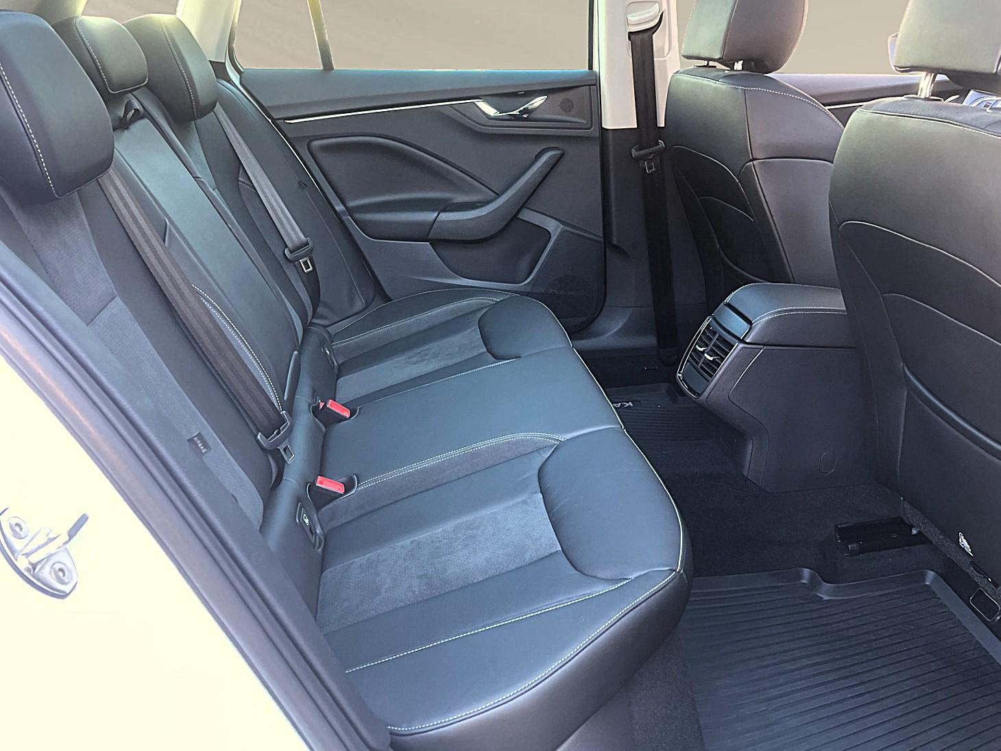 Skoda Kamiq 1.0 TSI DSG Style LED PANO NAV SHZ PDC AHK, миниатюра 12