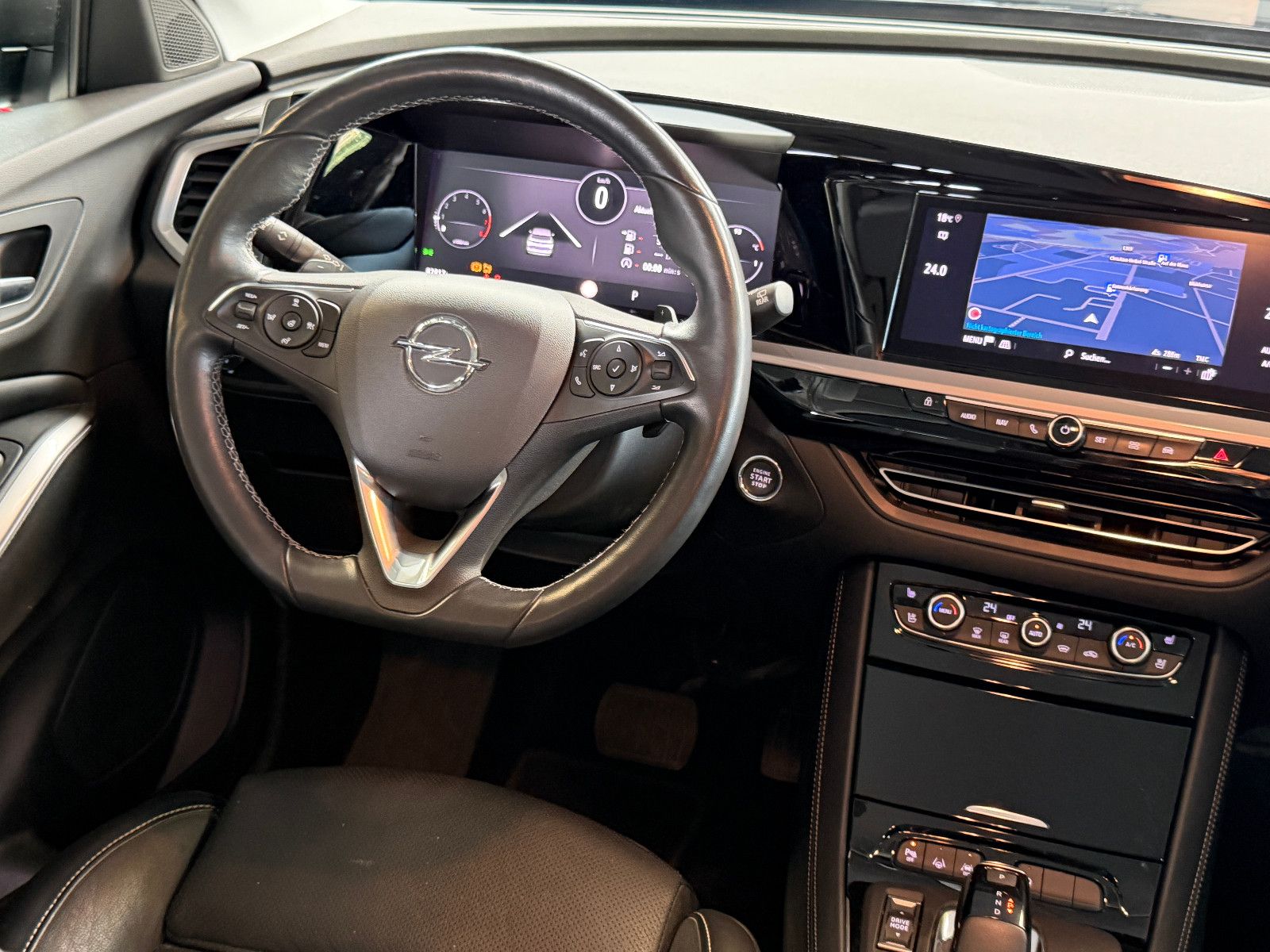 Fahrzeugabbildung Opel Grandland Ultimate/LEDER/KAMERA/ASSISTANC/LED/DI