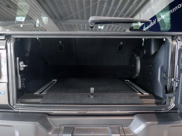 Fahrzeugabbildung Jeep Wrangler Sahara Unlimited 2.0 Plug-In | LED RFK
