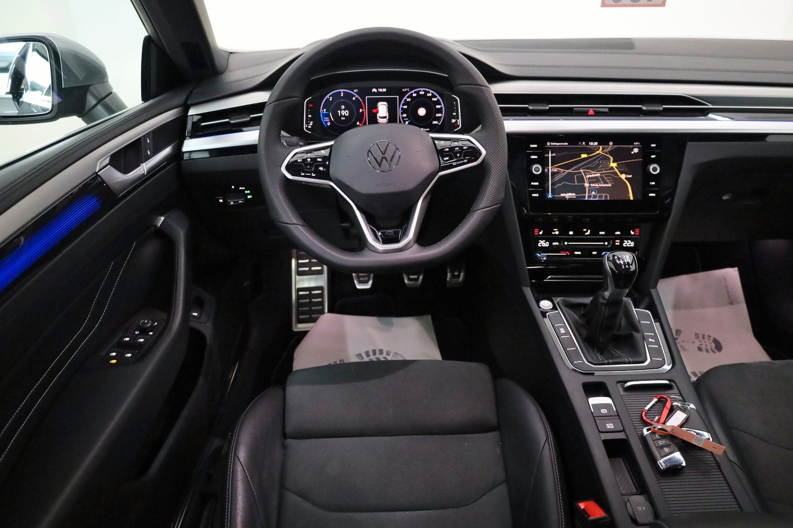 Fahrzeugabbildung Volkswagen Arteon SB R-LINE TLeder,Navi,LED,Panorama,el.AHK