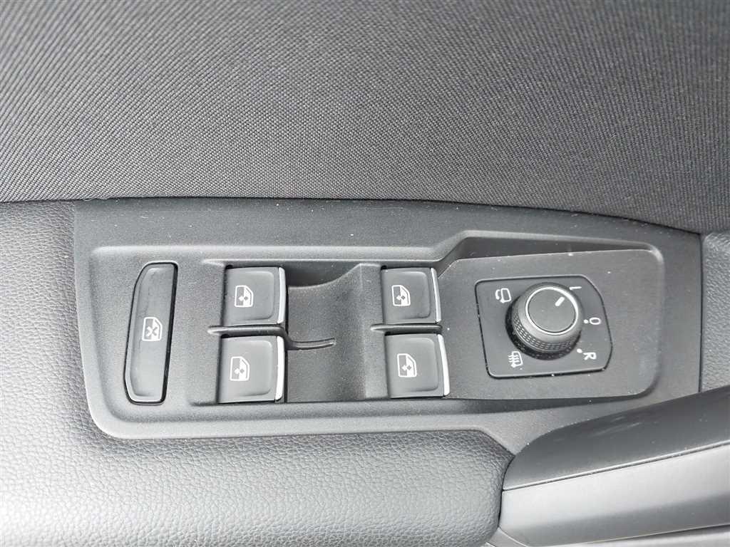 Volkswagen Tiguan Elegance 1.5 TSI DSG BusinessPremium AHK, миниатюра 13