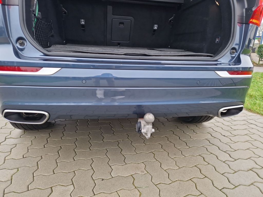 Fahrzeugabbildung Volvo XC60 B4 D AWD GEATRONIC INSCRIPTION