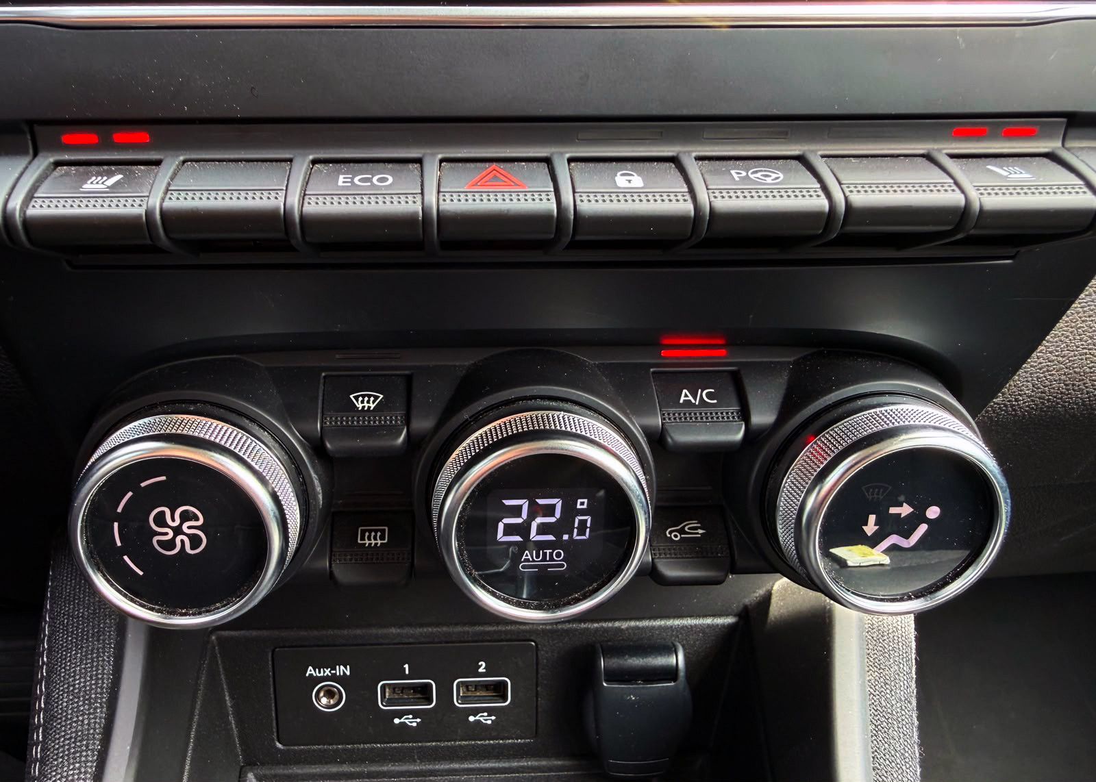 Fahrzeugabbildung Renault ZOE R135 Iconic 52kWh KAM NAV BOSE SHZ PDC LED