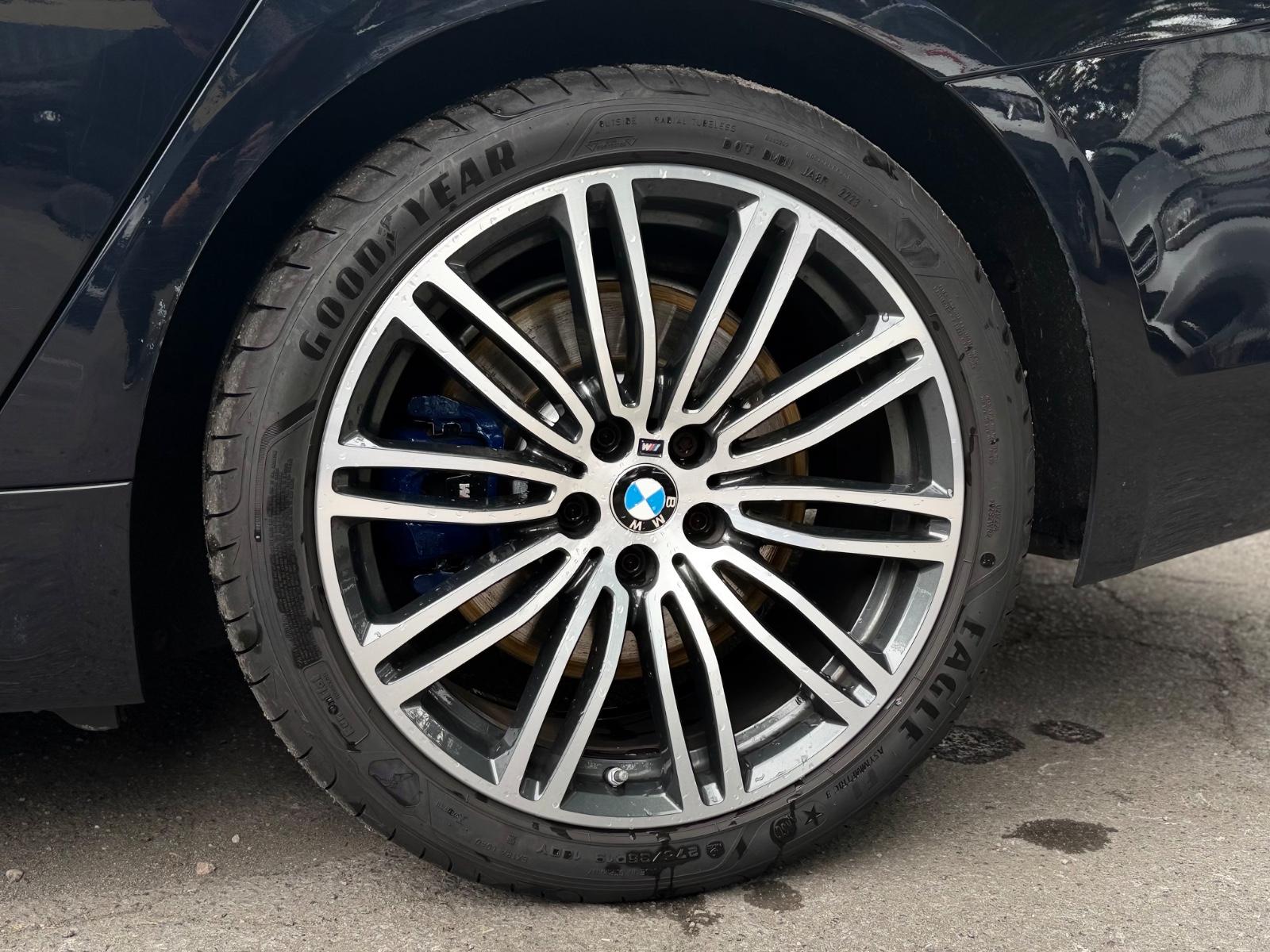 BMW 530d  Touring   M-Sport Performance  1-Hand