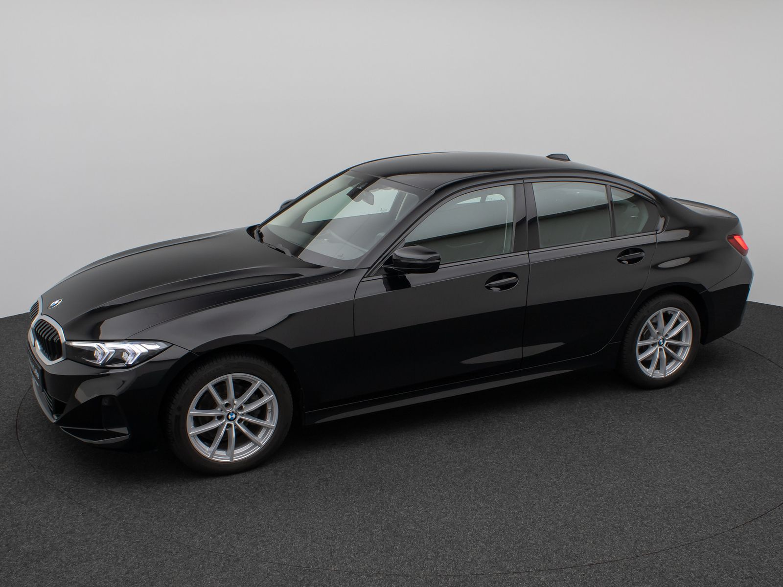 Fahrzeugabbildung BMW 318i DAB PDC Widscreen Geschwindigkeitsreg LED