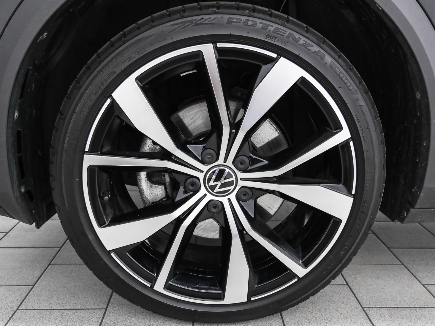 Volkswagen T-Roc 1.5 TSI R Line AHK Kamera IQ.Light foto 3