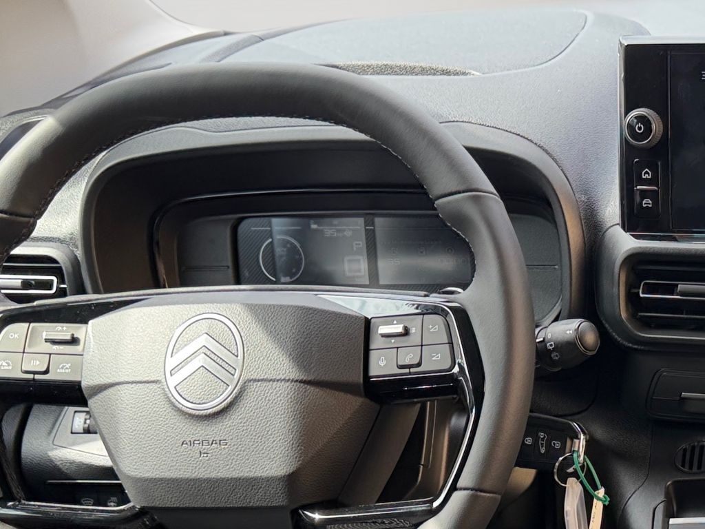 Fahrzeugabbildung Citroën Berlingo 1.5 Diesel 130 XL EHZ EAT8