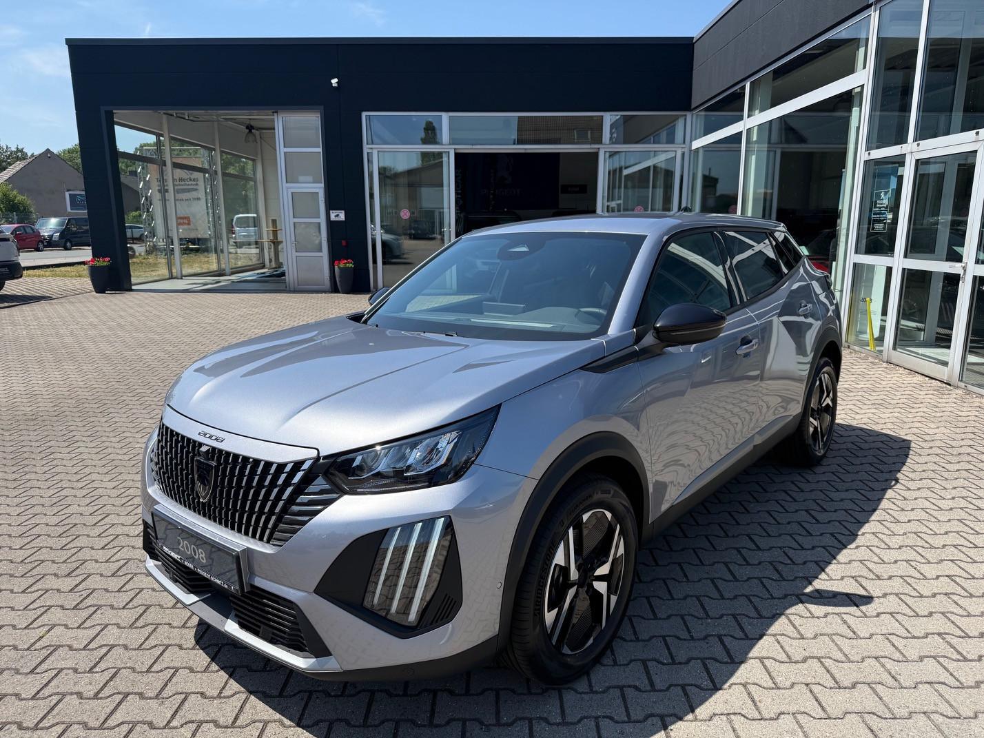 Peugeot 2008 Hybrid 145 Allure, ACC, Navi, Keyless, 