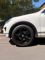Volkswagen Touareg 3.0 V6 TDI SCR Tiptronic Executive E... - VW Touareg von privat