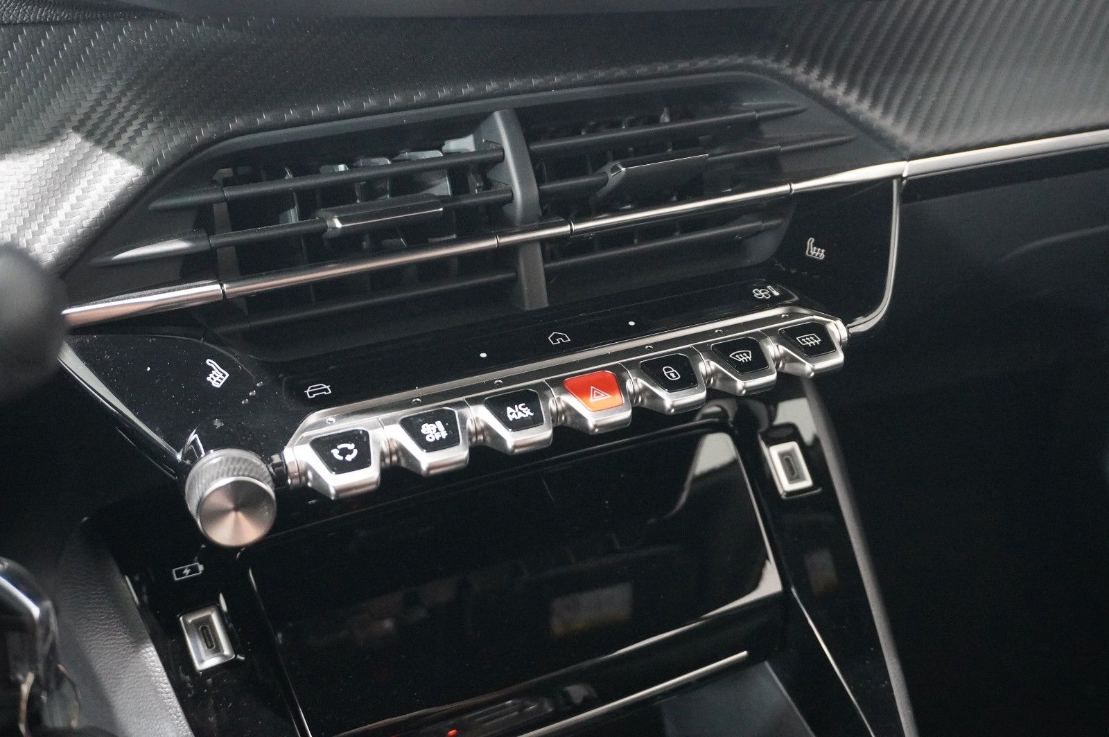 Fahrzeugabbildung Peugeot 2008 1.2 HYBRID ALLURE E-DSC NAVI/LED/SPORT/VIRT
