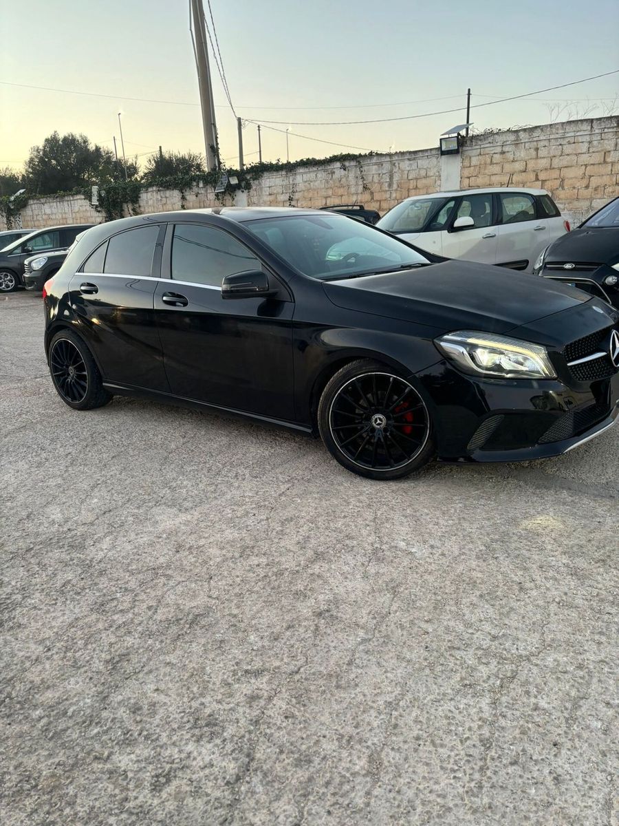 MERCEDES-BENZ Mercedes-benz A 180 d Premium