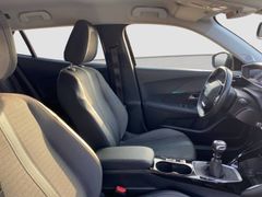 PEUGEOT 2008 1.2  Navi Kamera Sitzheizung AHK
