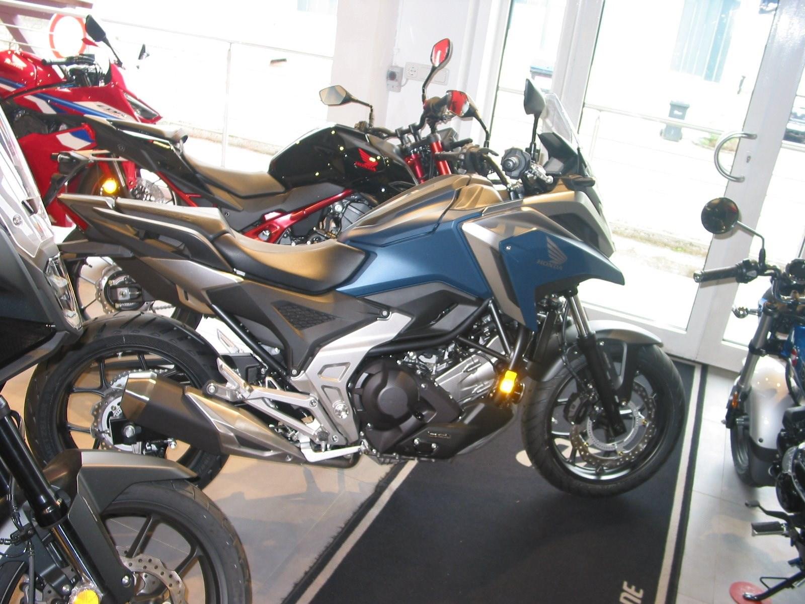 Honda NC750X DCT 0 KM, Ausstellungsfzg.