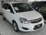 Opel Zafira B Family Plus - Opel Zafira: Family Plus