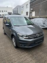 Volkswagen Caddy 1,4TSI 96kW mit Rollstuhlausbau. - Volkswagen Caddy: Van, 1.9