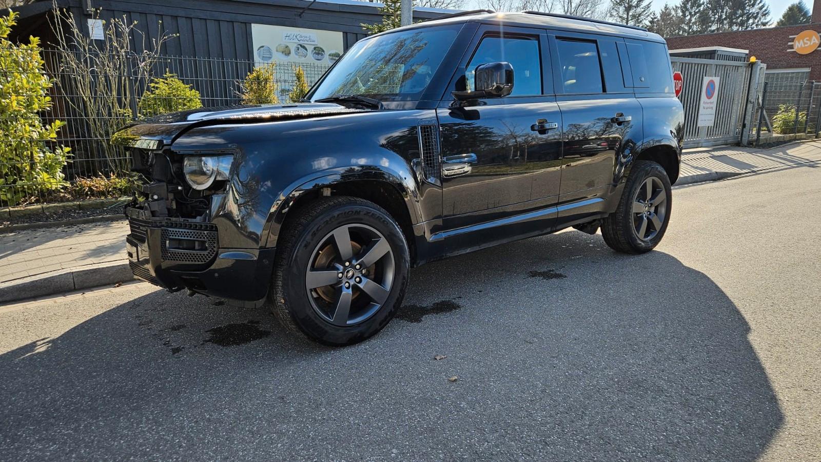 Land Rover Defender 110 PANO Motor läuft NETTO 28.571€