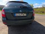 Skoda Superb 3.6 V6 DSG 4x4 Elegance Combi Elegance - gebrauchte Skoda Superb aus dem Jahr 2010