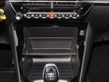 Peugeot 2008 - 9