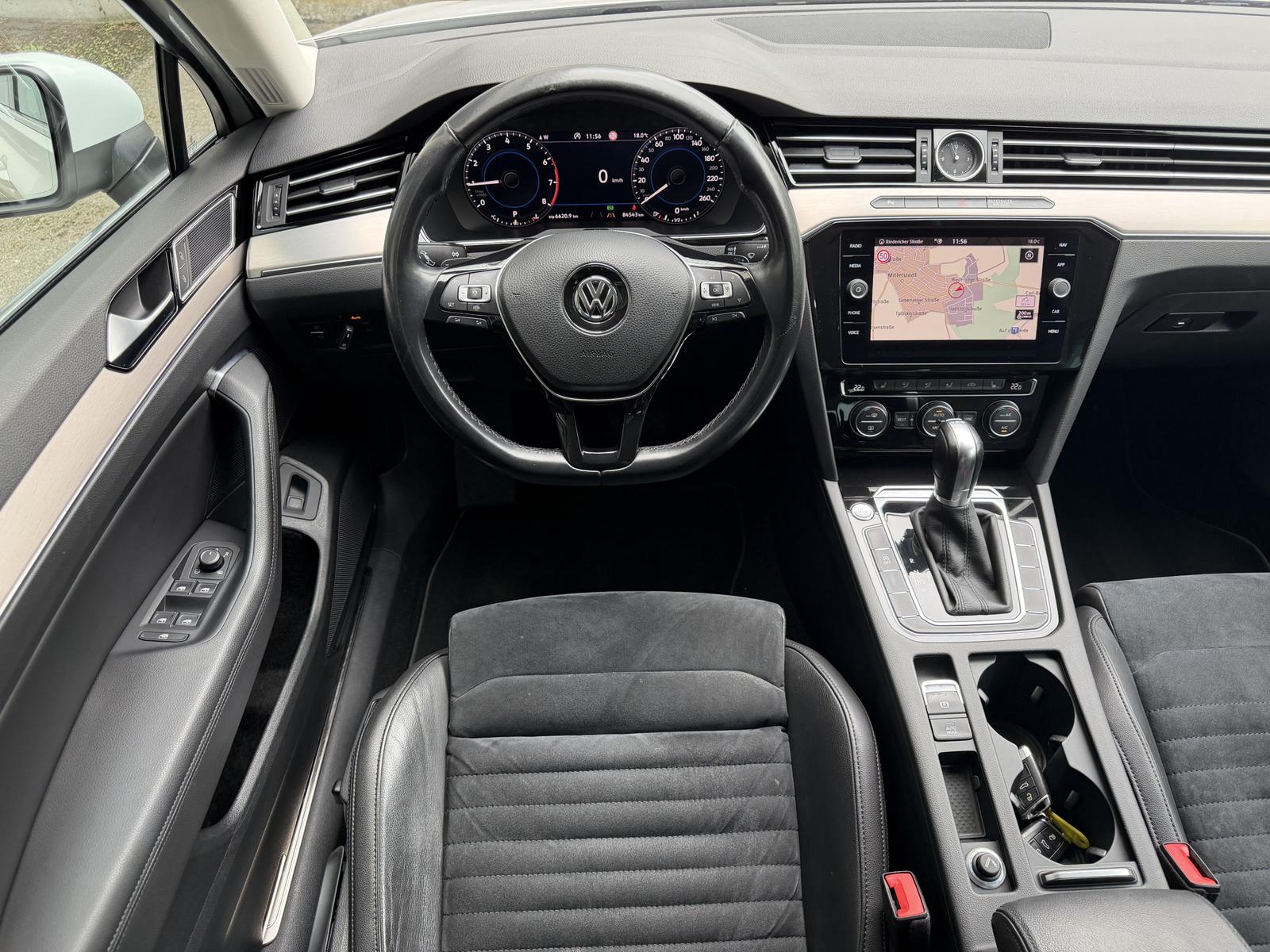 Volkswagen Passat Highline LED ACC Virtual Massage RüKamera