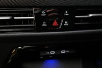 Volkswagen Golf VIII 1.5TSI R-Line Black Style AHK Pano 360