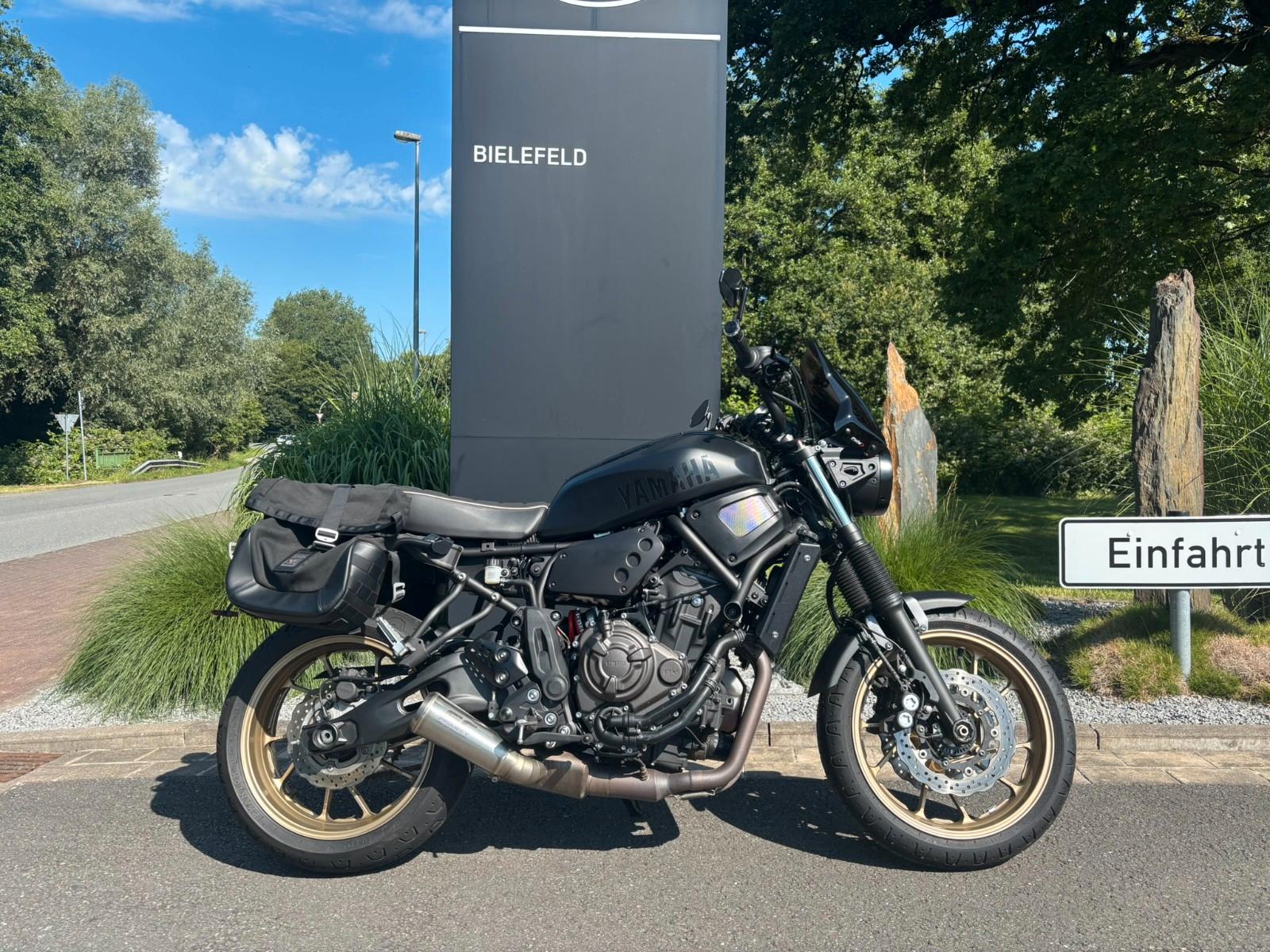 Yamaha XSR 700*2.Hand!*viel Zubehör!*8509km*74PS