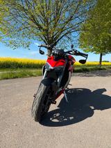 Ducati Streetfighter V2 - DUCATI ST2