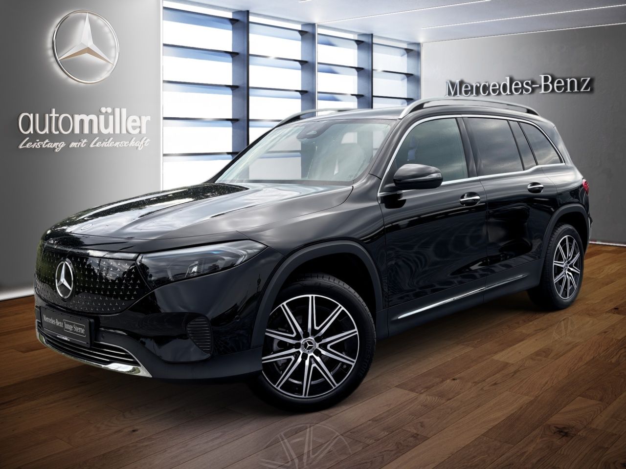 MERCEDES-BENZ EQB 300 4M BONUS+EL.ART+AHK+DISTR+LHZ+CARPL+KEYL