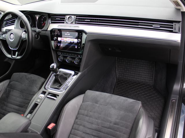 Passat Variant 2.0 TDI R-Line ACC*Kamera*LED*el.