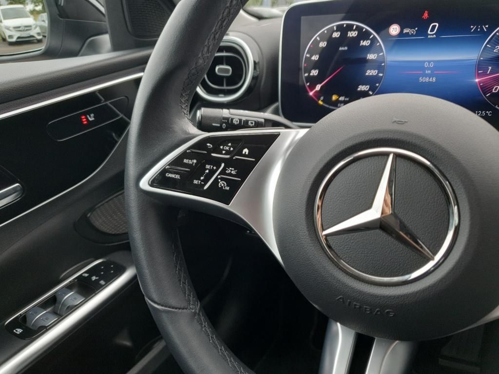 Fahrzeugabbildung Mercedes-Benz C 200 T-Modell *Navi*SpurW*PDC*SpurH*LED*el.Heck