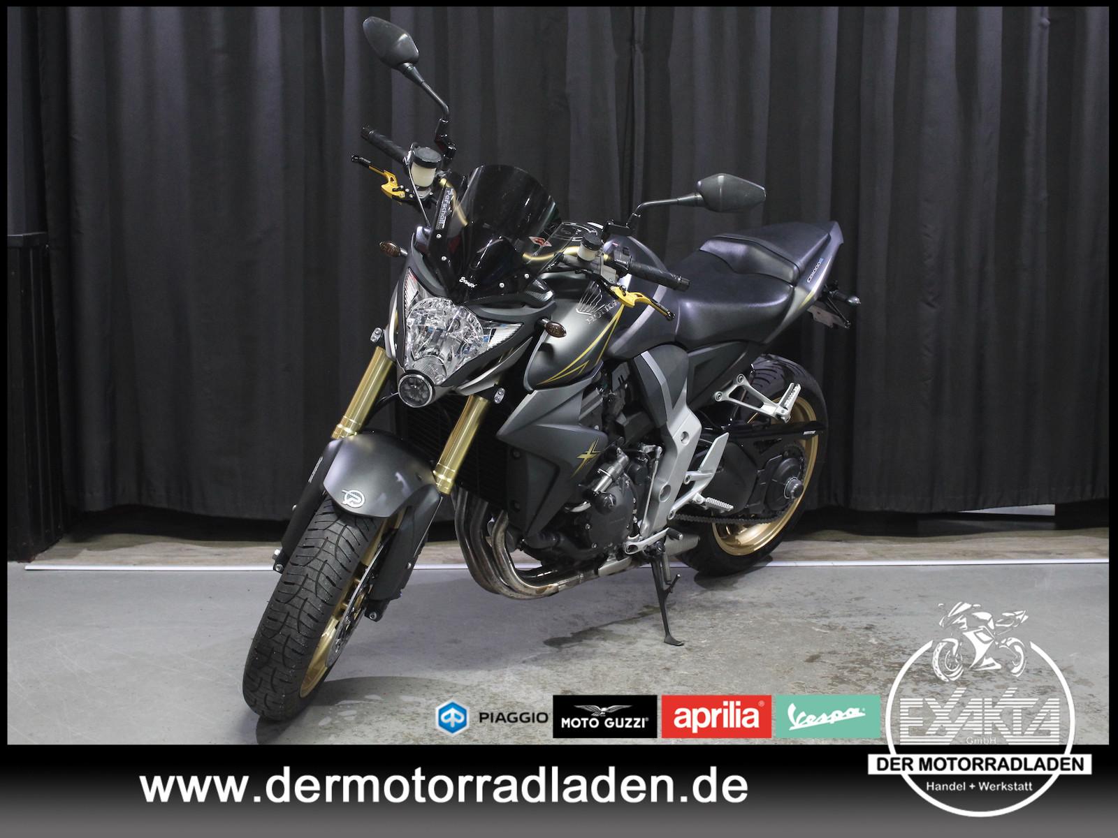 Honda CB 1000 R SC 60 / AUSPUFF IXIL //