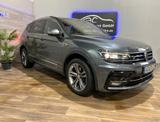 Volkswagen Tiguan Allspace Highline 4M+3x R-line +AHK +LED - mit Benzin-Antrieb: mit Apple Carplay