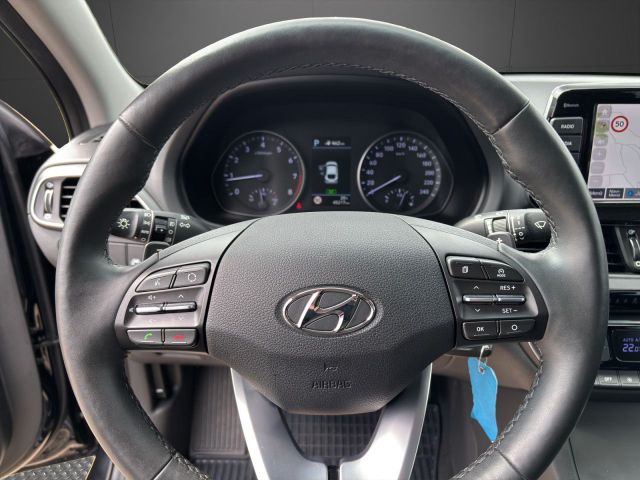 i30 Fastback 1.4 T-GDI Style+Navi+Sitzh.