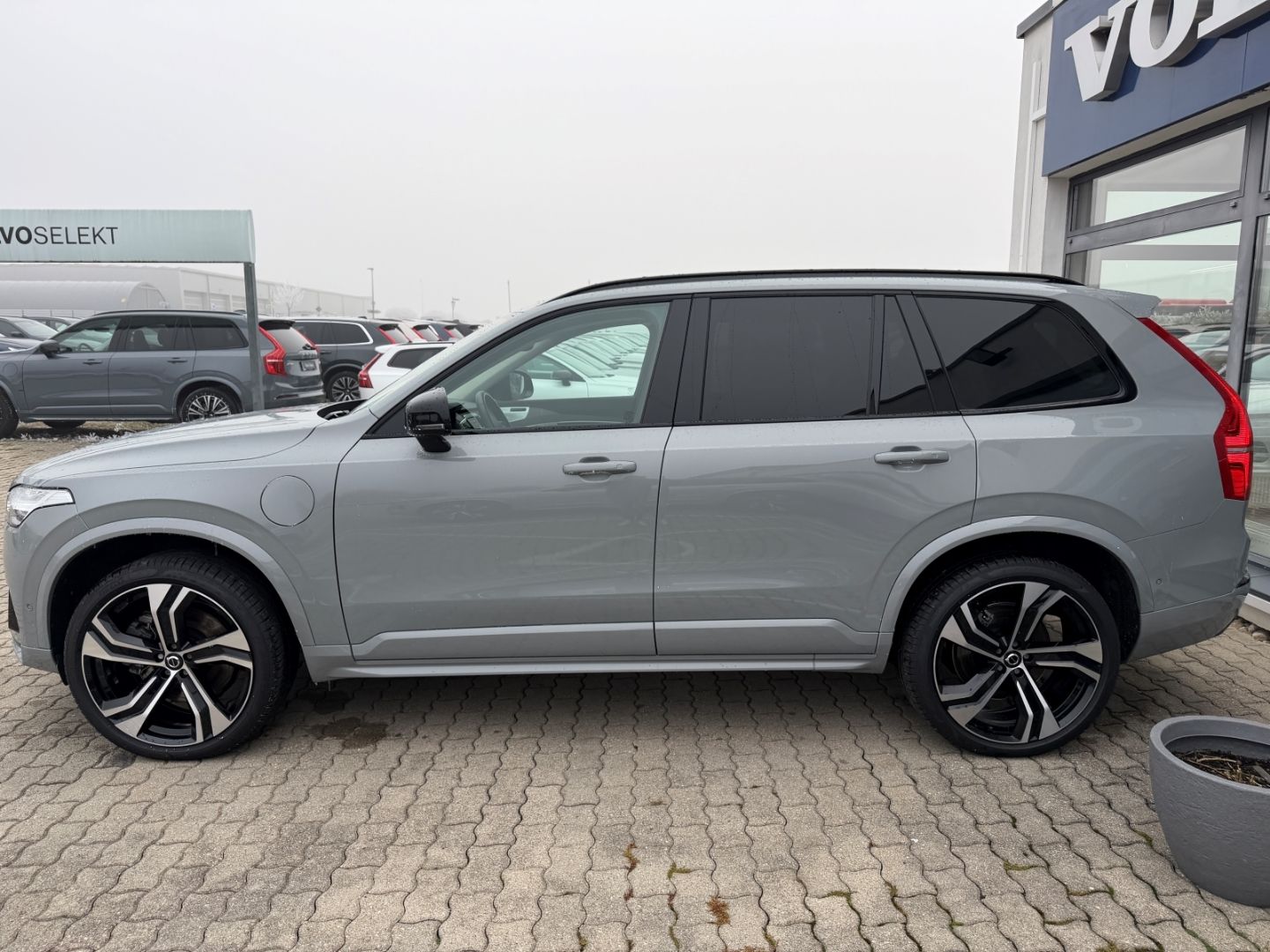 Volvo XC90 Ultra Dark Recharge Plug-In Hybrid AWD 7-Si imagem 3
