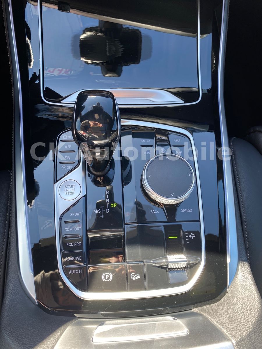Fahrzeugabbildung BMW X5 xDrive 30d MSport/22Zoll/HeadUp/Pano/360°/LED