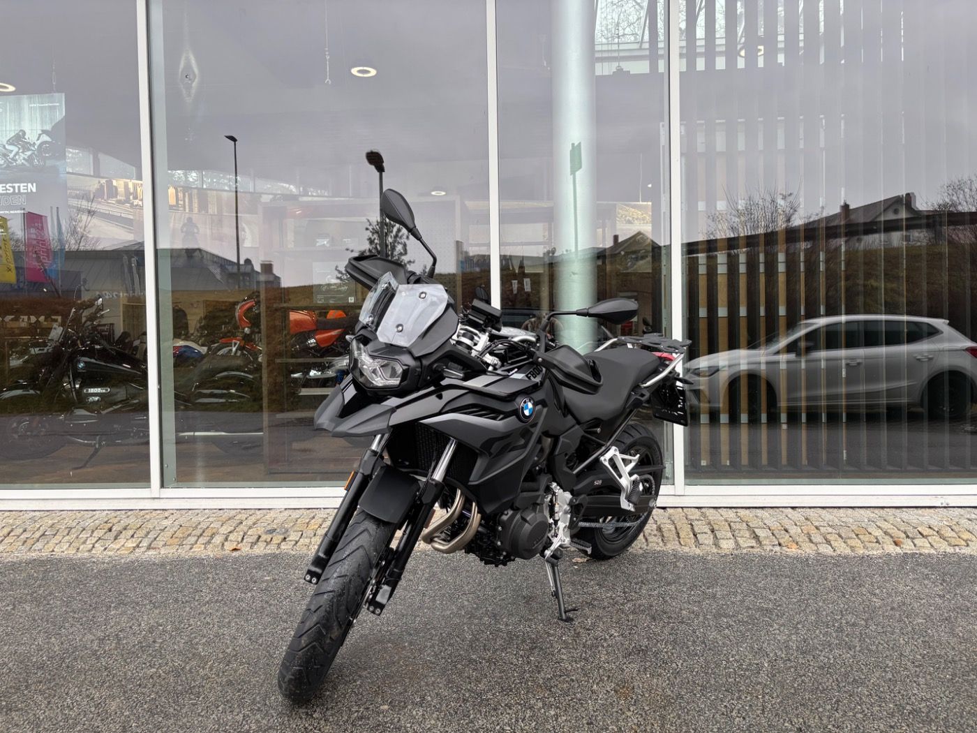 Fahrzeugabbildung BMW F 800 GS Style Triple Black Tieferlegung