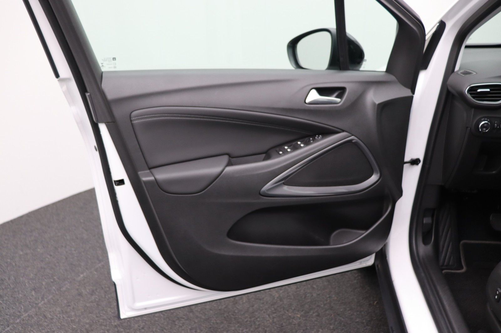 Fahrzeugabbildung Opel Crossland 1.2 Elegance