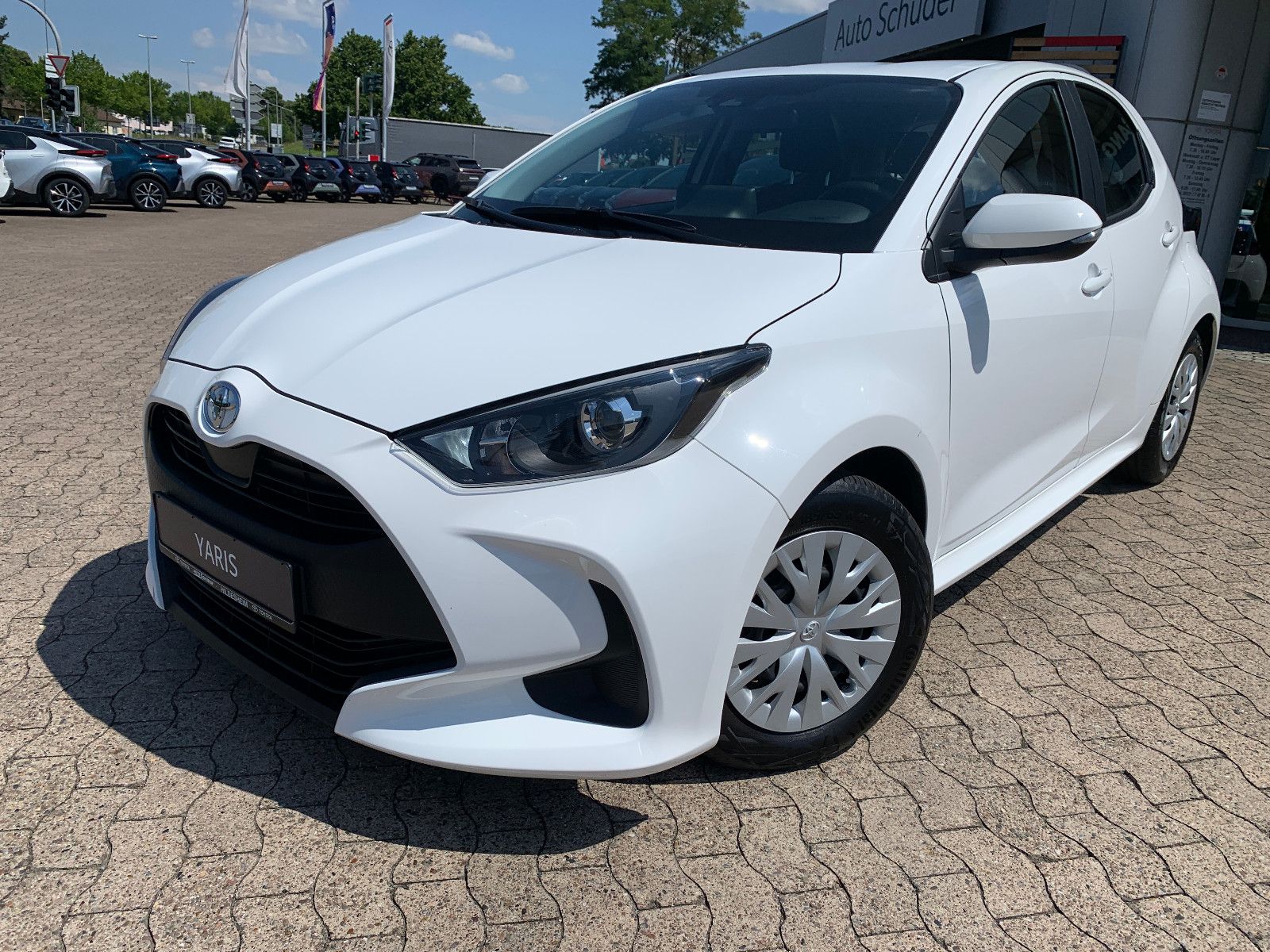 Toyota Yaris - 1