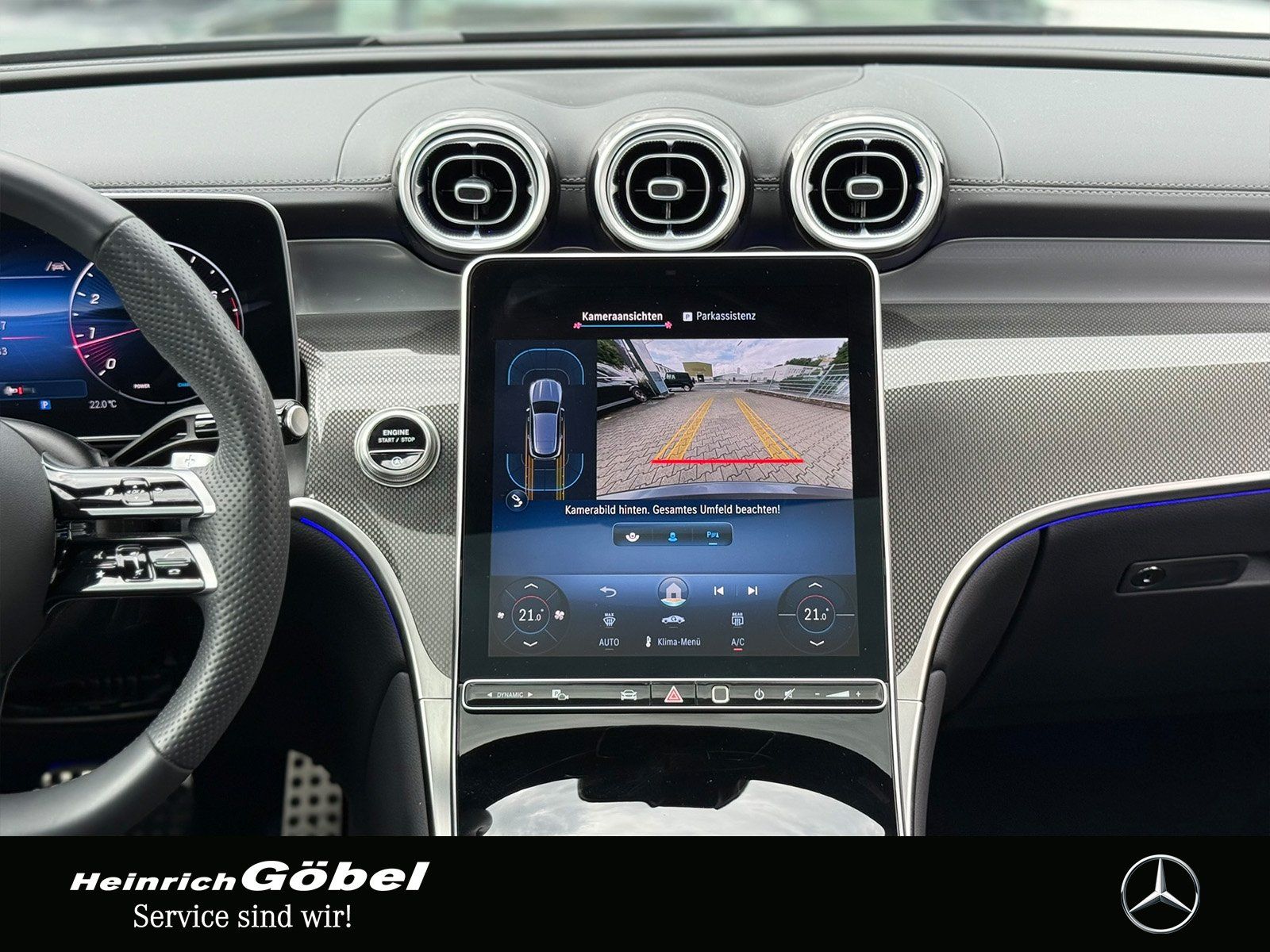 Fahrzeugabbildung Mercedes-Benz GLC 200 AMG*PANORAMA*AHK*MEMORY*19"AMG*LED*