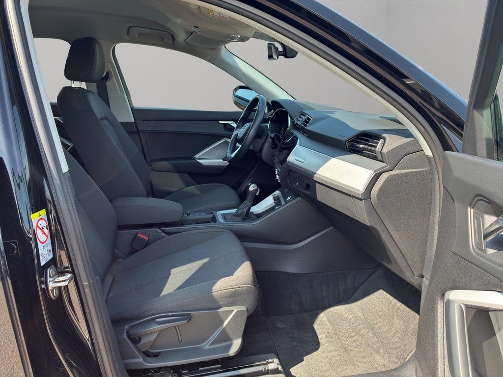 Audi Q3 40 TFSI quattro basis ACC AHK SHZ foto 16