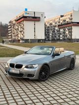 BMW 330d e93 - BMW 330 aus 2007: 330d