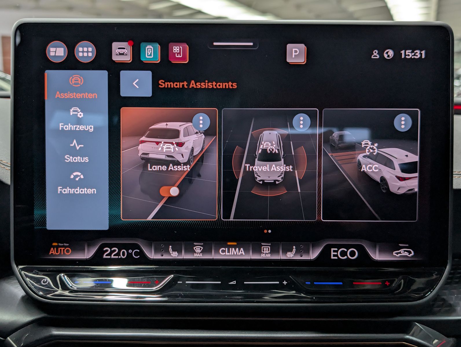 Fahrzeugabbildung CUPRA Leon 1.5 e-Hybrid PLUG-IN LED INTELIG-DRIVE EDGE