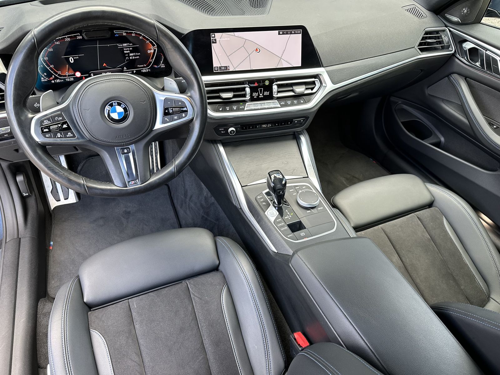 Fahrzeugabbildung BMW 420d Coupé M-Sport NAV+LED+AHK+HEAD-UP+360°+19ZO