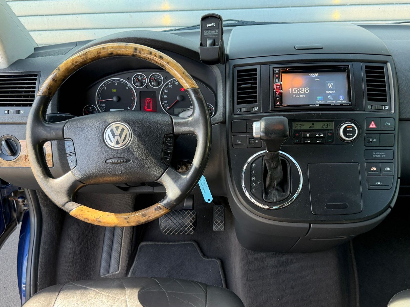 Fahrzeugabbildung Volkswagen T5 Multivan Highline Aut Leder Xenon Sthz PDC