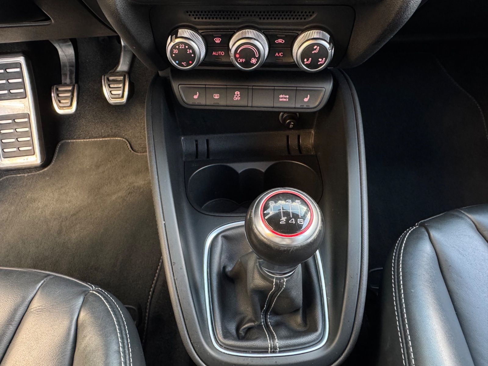 Fahrzeugabbildung Audi S1 Sportback 2.0 TFSI quattro*LED*PDC*Leder*Xeno