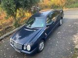 Mercedes-Benz Mercedes E200, W210 - gebrauchte Mercedes-Benz E 200 aus dem Jahr 1997